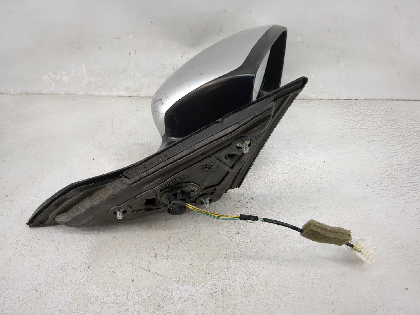2013-2017 Honda Accord Passenger Side View Mirror - Right Door Mirror OEM Used - Oemusedautoparts1.com