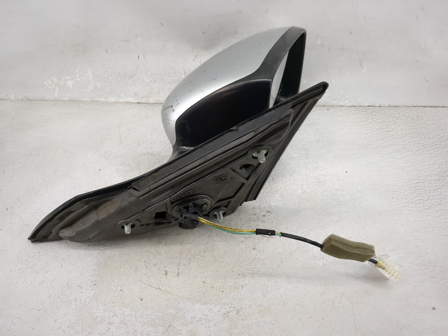 2013-2017 Honda Accord Passenger Side View Mirror - Right Door Mirror OEM Used - Oemusedautoparts1.com
