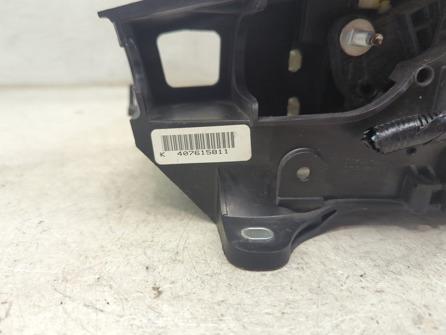 2014 Honda Accord Floor Console Assembly Shifter Black - Oemusedautoparts1.com