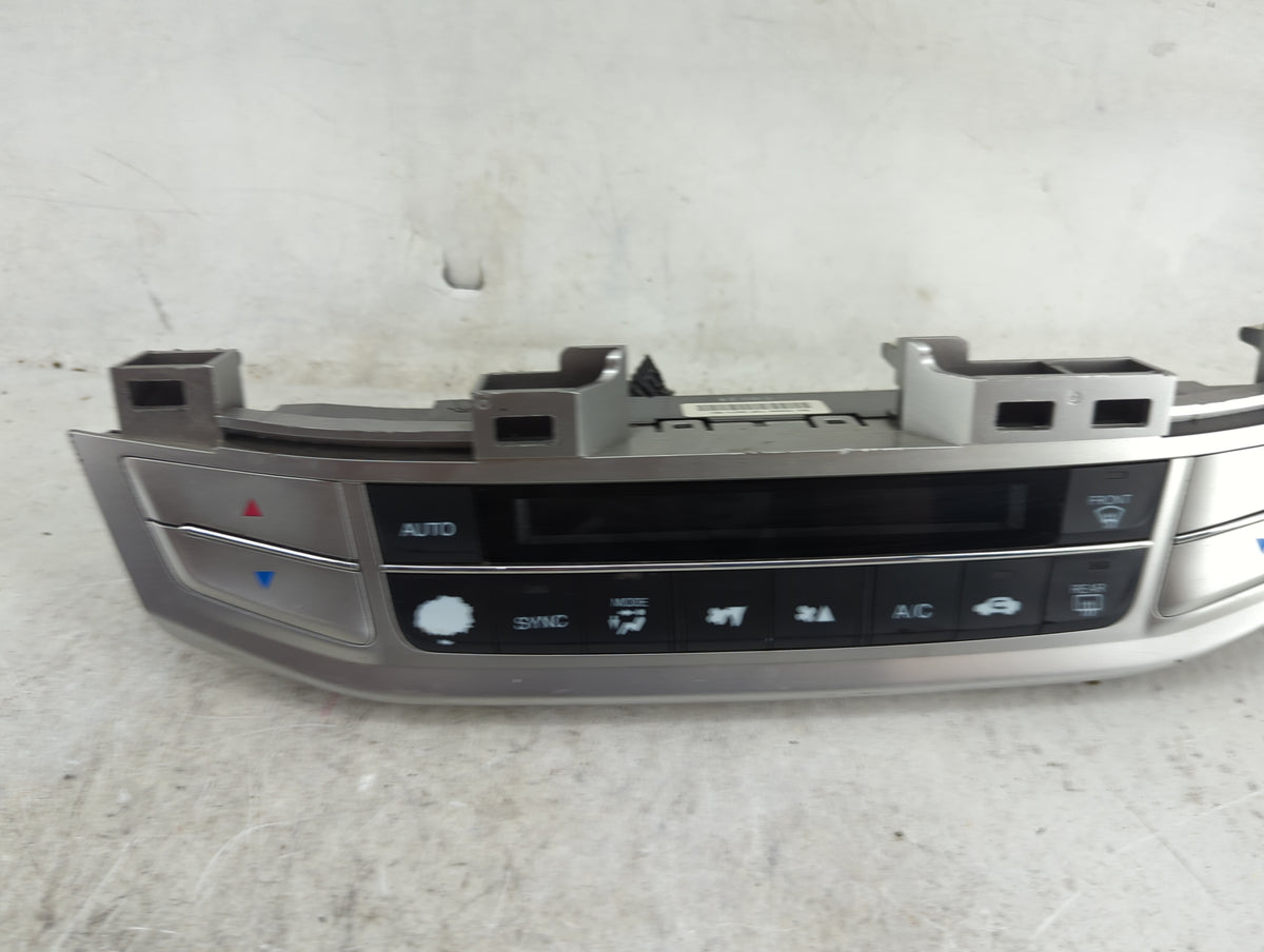 2013-2015 Honda Accord Climate Control Module Temperature AC/Heater Replacement P/N:79600T2FA611M1 33813052207 Fits OEM Used