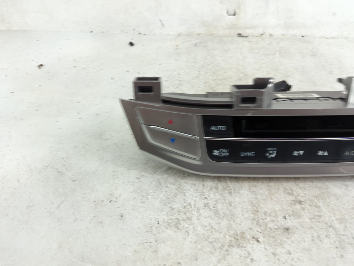 2013-2015 Honda Accord Climate Control Module Temperature AC/Heater Replacement P/N:79600T2FA611M1 Fits Fits 2013 2014 2015 