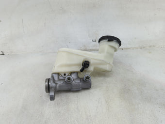 compare product 2013-2017 Honda Accord Brake Master Cylinder 1490018