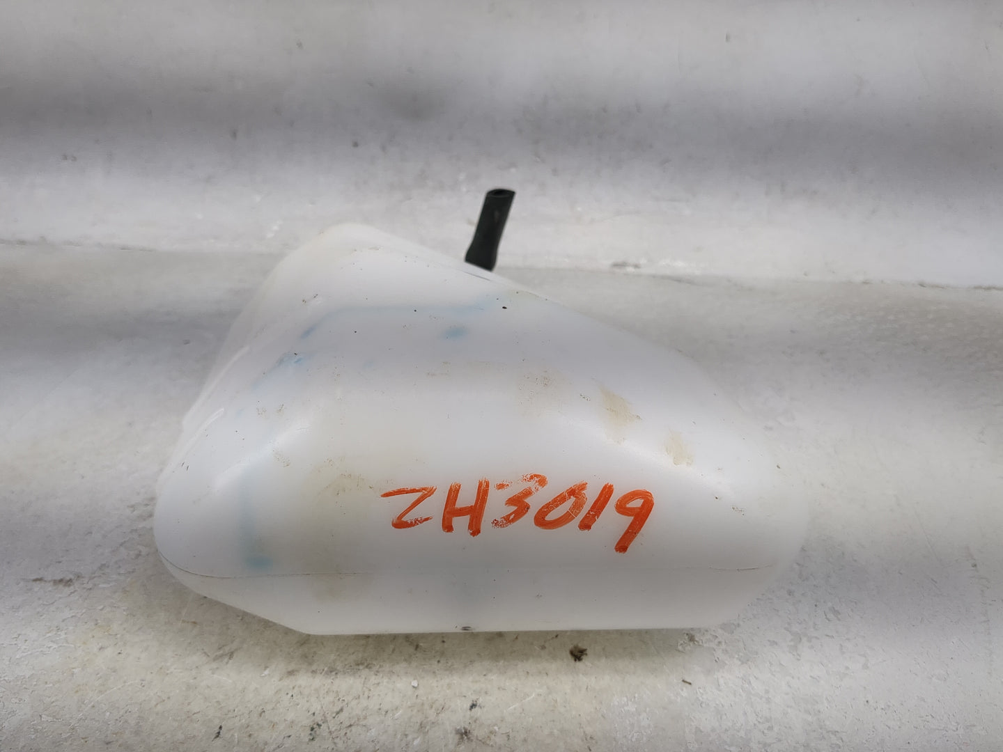 2014-2015 Honda Accord Radiator Coolant Overflow Expansion Tank Bottle - Oemusedautoparts1.com