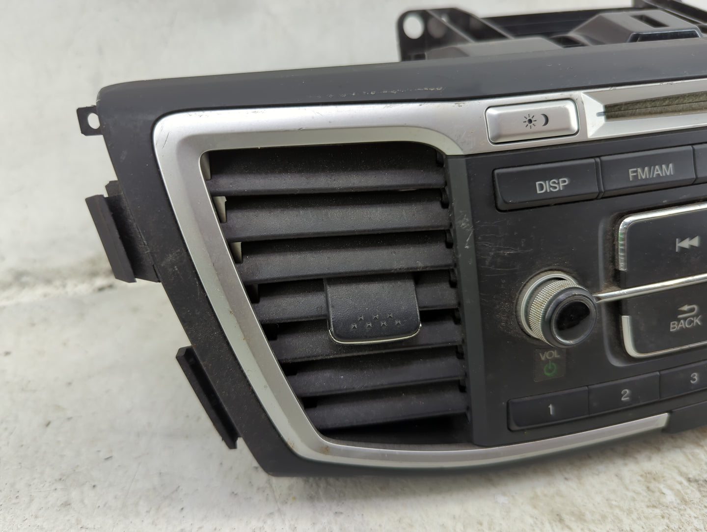 2013-2015 Honda Accord Radio AM FM Cd Player Receiver Replacement P/N:CD75962HXUWL U5030O9, CMT1083 Fits Fits 2013 2014 2015