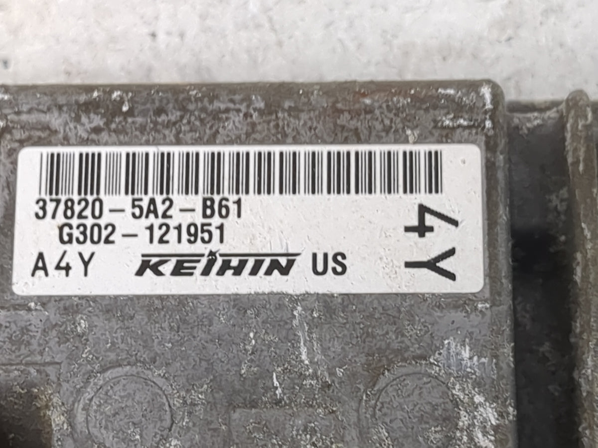 2014 Honda Accord PCM Engine Control Computer ECU ECM PCU OEM P/N:37820-5A2-B61 G302-121951 OEM Used Auto Parts - Oemusedaut