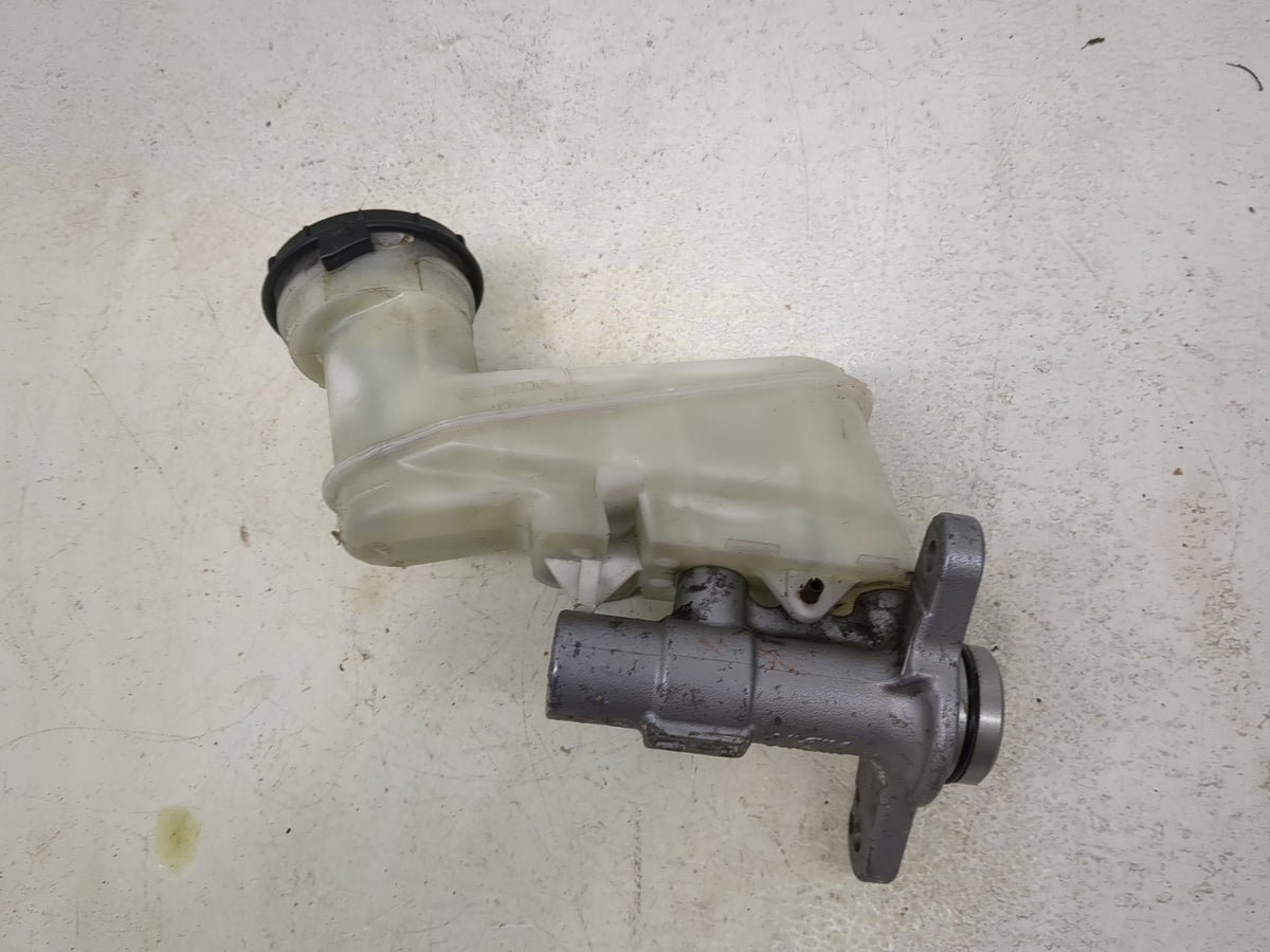 2013-2017 Honda Accord Brake Master Cylinder 1513060 - Oemusedautoparts1.com