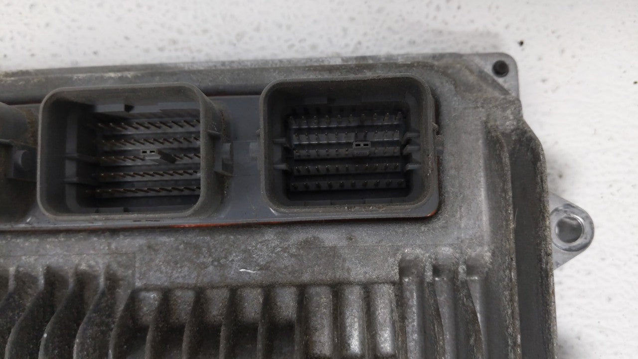 2014 Honda Accord PCM Engine Control Computer ECU ECM PCU OEM P/N:37820-5A3-L12 37820-5A2-B52, 37820-5A3-L11 Fits OEM Used A