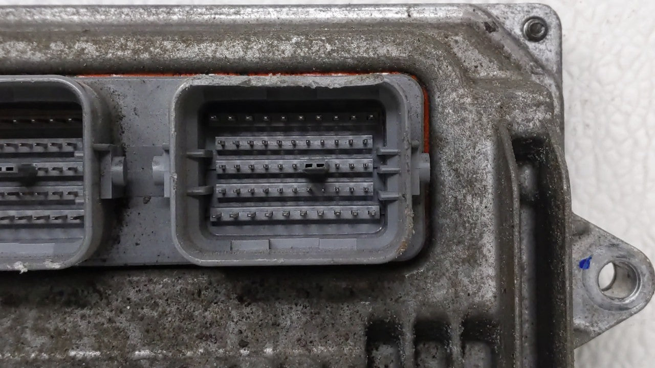 2014 Honda Accord PCM Engine Control Computer ECU ECM PCU OEM P/N:37820-5A3-L31 37820-5A3-L32 Fits OEM Used Auto Parts - Oem