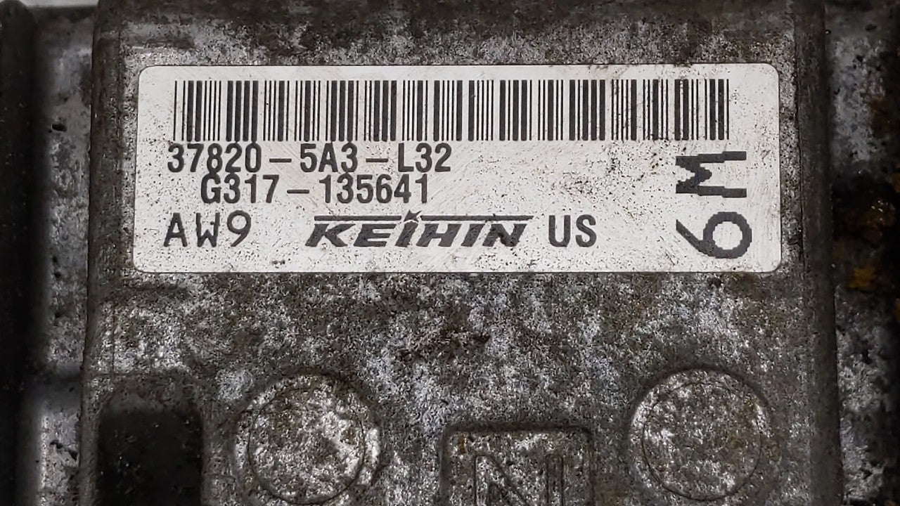 2014 Honda Accord PCM Engine Control Computer ECU ECM PCU OEM P/N:37820-5A3-L31 37820-5A3-L32 Fits OEM Used Auto Parts - Oem
