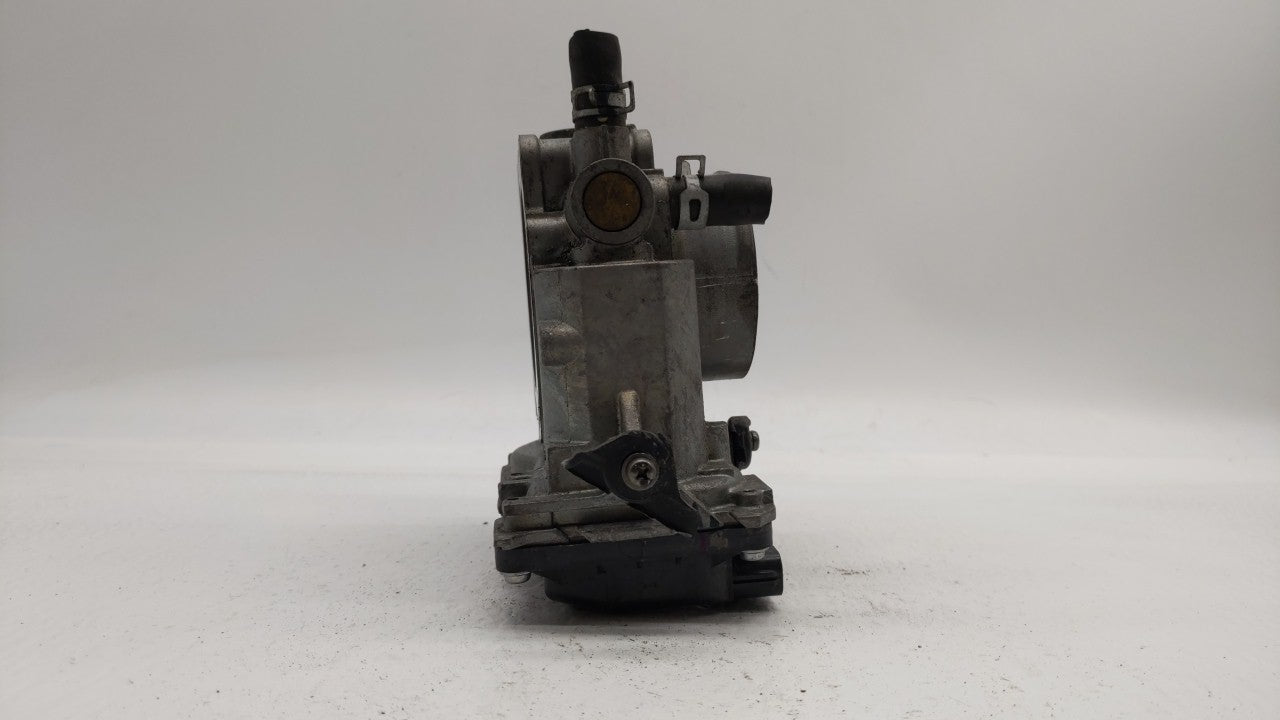 2013-2017 Honda Accord Throttle Body P/N:GMF4A Fits Fits 2013 2014 2015 2016 2017 2018 OEM Used Auto Parts - Oemusedautopart