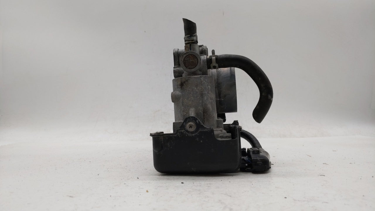 2013-2017 Honda Accord Throttle Body P/N:GMF4A Fits Fits 2013 2014 2015 2016 2017 2018 OEM Used Auto Parts - Oemusedautopart