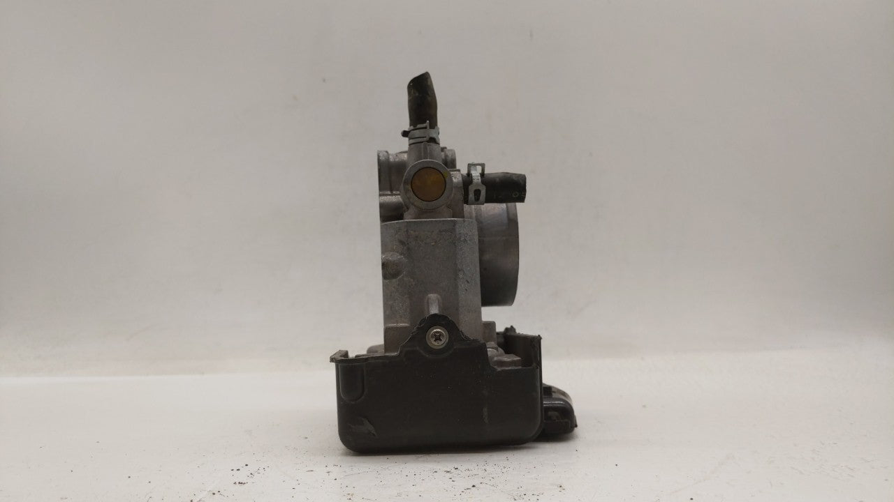 2013-2017 Honda Accord Throttle Body P/N:GMF4A Fits Fits 2013 2014 2015 2016 2017 2018 OEM Used Auto Parts - Oemusedautopart