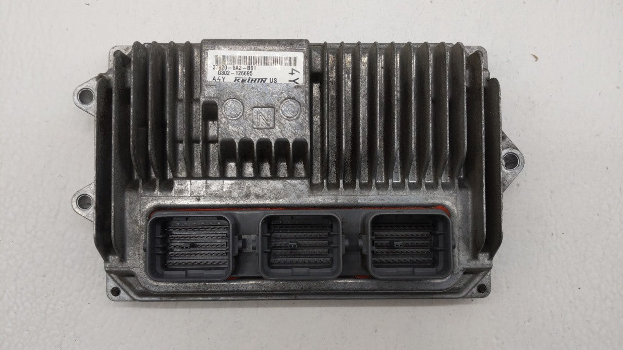 2014 Honda Accord PCM Engine Control Computer ECU ECM PCU OEM P/N:37820-5A2-B61 37820-5A2-B82 Fits OEM Used Auto Parts - Oem
