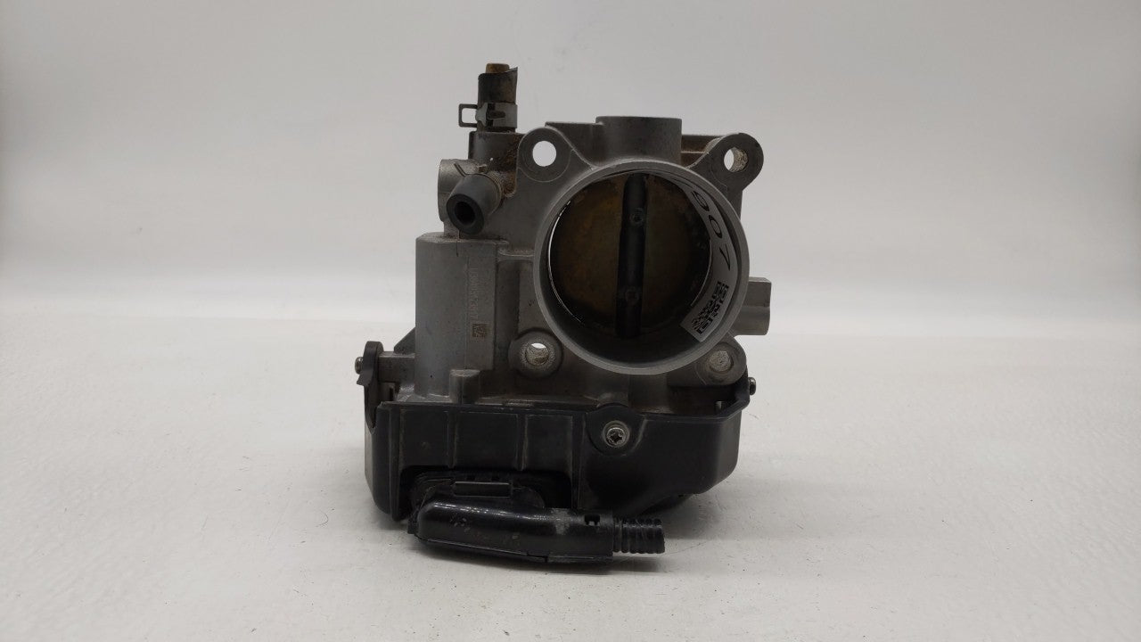 2013-2017 Honda Accord Throttle Body P/N:GMF4A Fits Fits 2013 2014 2015 2016 2017 2018 OEM Used Auto Parts - Oemusedautopart