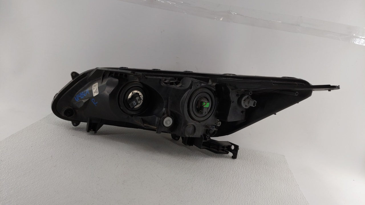 2014 Honda Accord Tail Light Assembly Passenger Right OEM P/N:UG10DXT2AAA0 Fits OEM Used Auto Parts - Oemusedautoparts1.com