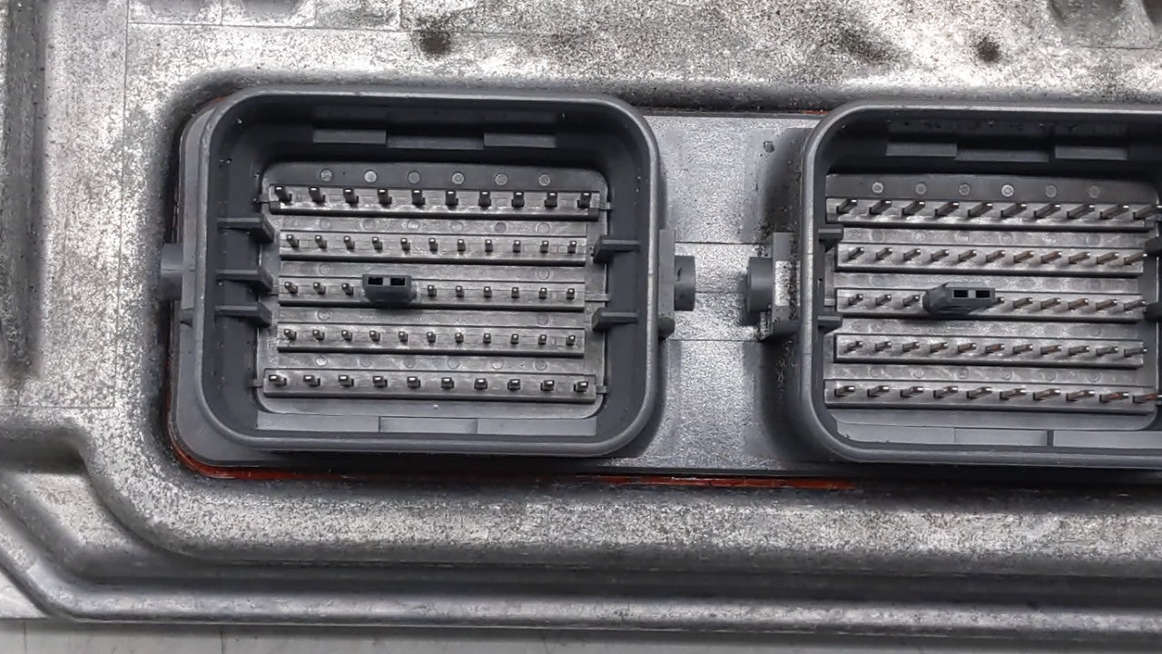 2014 Honda Accord PCM Engine Control Computer ECU ECM PCU OEM P/N:37820-5A2-B52 37820-5A2-B51 Fits OEM Used Auto Parts - Oem