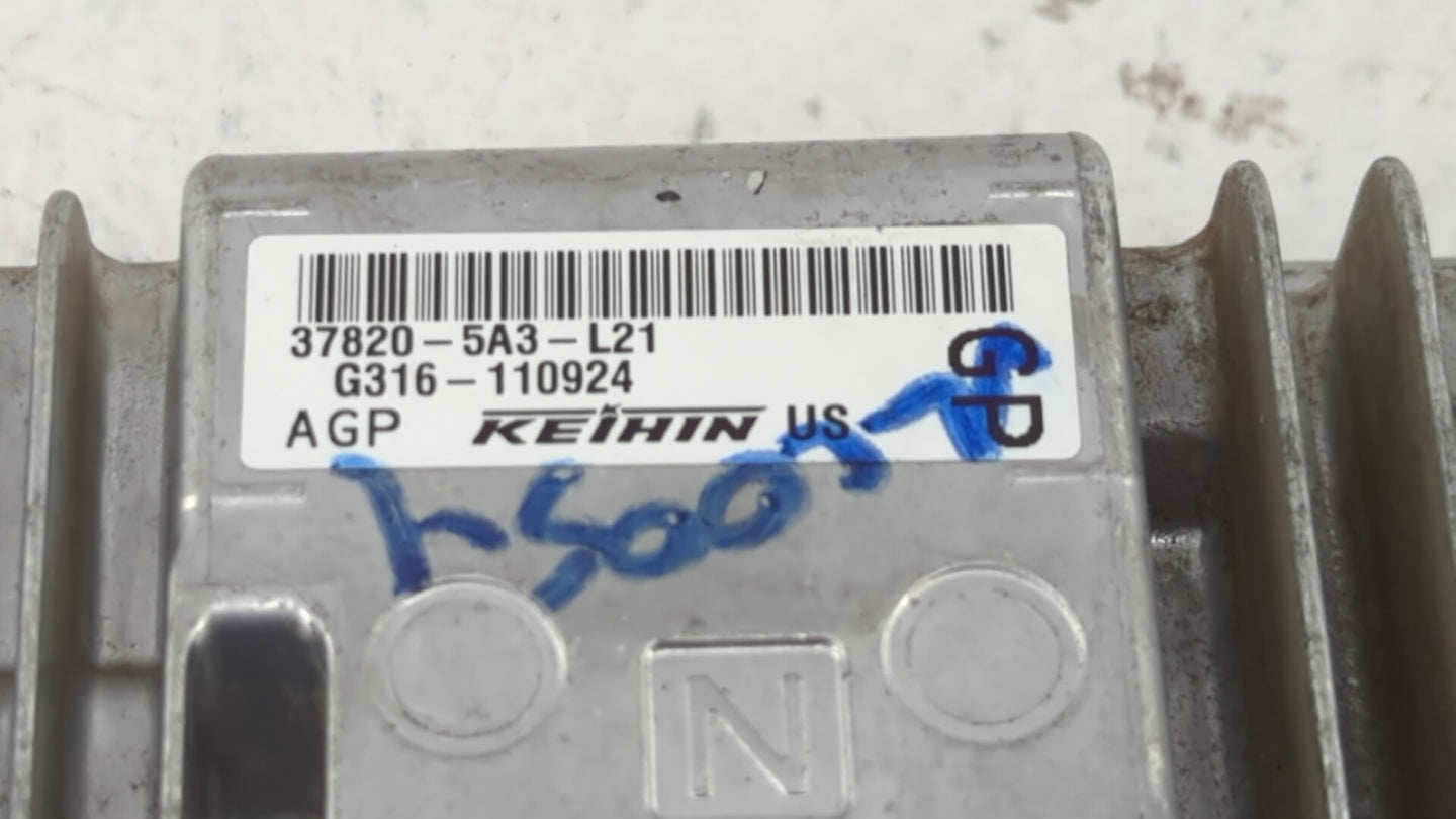 2014 Honda Accord PCM Engine Control Computer ECU ECM PCU OEM P/N:37820-5A3-L21 37820-5A3-L22 Fits OEM Used Auto Parts - Oem