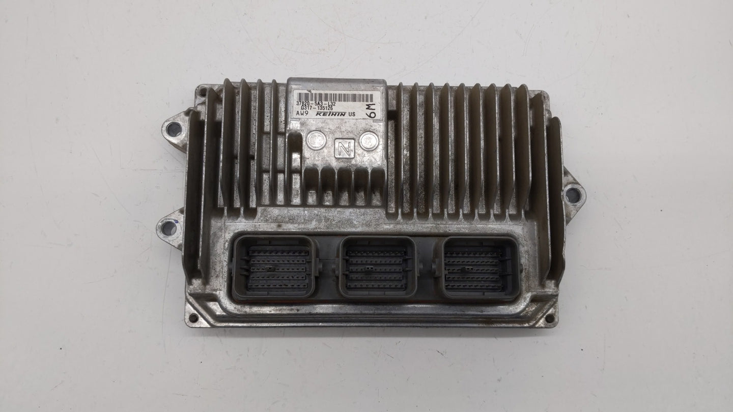 2014 Honda Accord PCM Engine Control Computer ECU ECM PCU OEM P/N:37820-5A3-L31 37820-5A3-L32 Fits OEM Used Auto Parts - Oem
