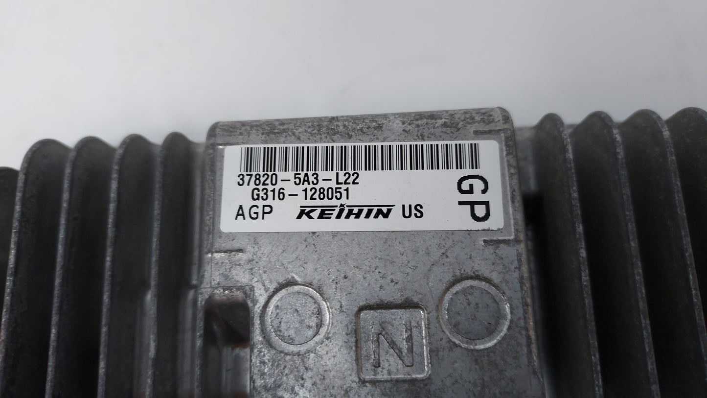 2014 Honda Accord PCM Engine Control Computer ECU ECM PCU OEM P/N:37820-5A3-L21 37820-5A3-L22 Fits OEM Used Auto Parts - Oem
