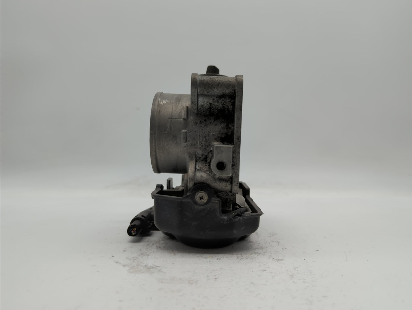 2013-2017 Honda Accord Throttle Body P/N:GMF4A Fits Fits 2013 2014 2015 2016 2017 2018 OEM Used Auto Parts - Oemusedautopart