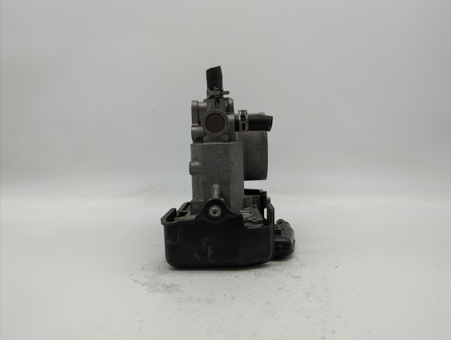 2013-2017 Honda Accord Throttle Body P/N:GMF4A Fits Fits 2013 2014 2015 2016 2017 2018 OEM Used Auto Parts - Oemusedautopart