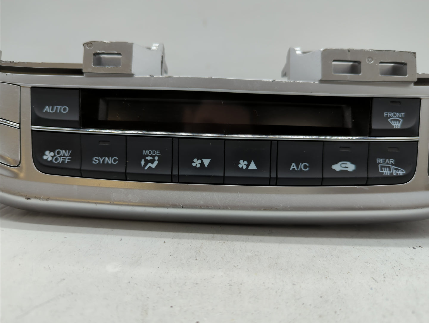 2014 Honda Accord Climate Control Module Temperature AC/Heater Replacement P/N:79600-T2FA411-M1 Fits OEM Used Auto Parts - O
