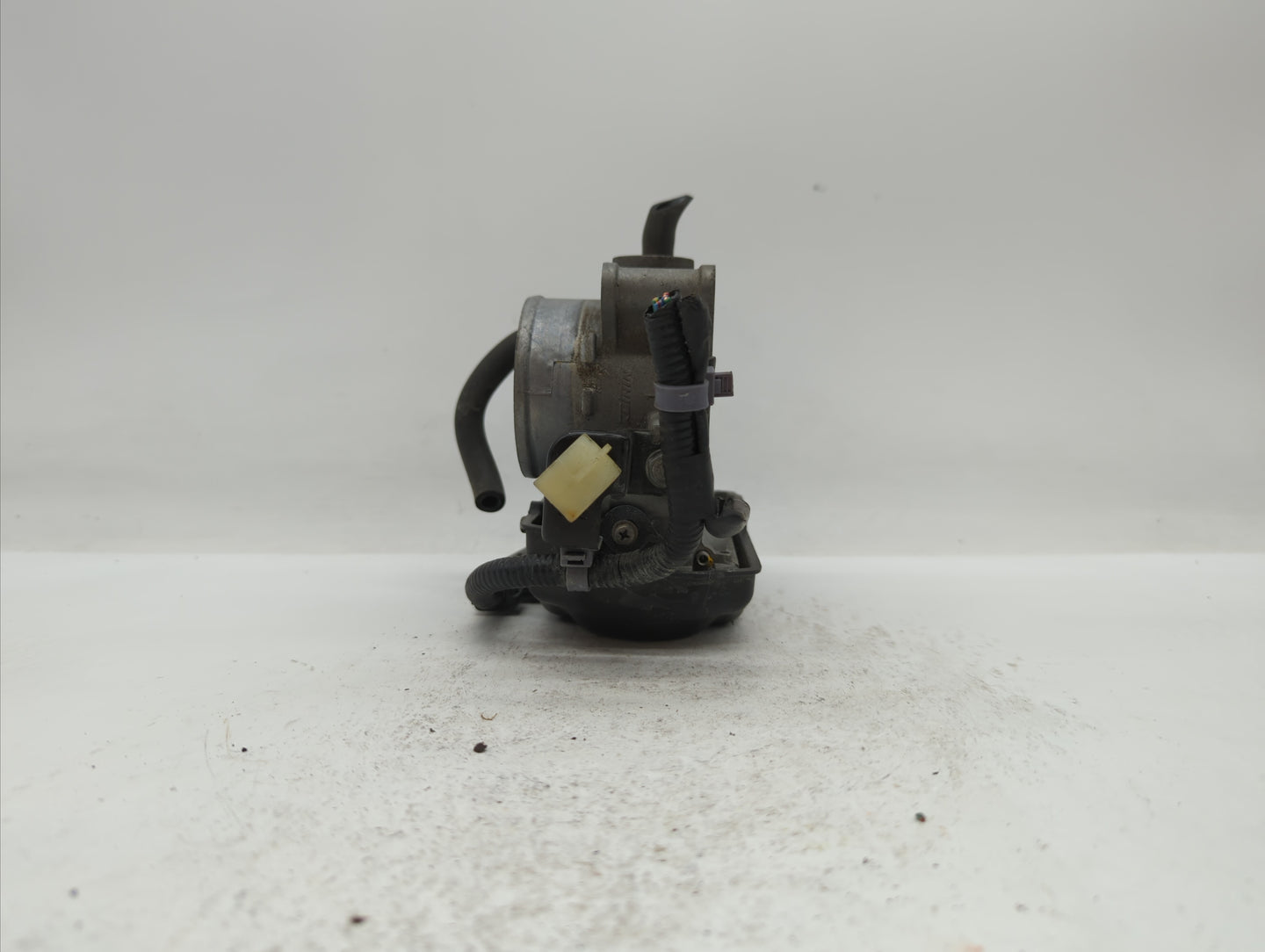 2013-2017 Honda Accord Throttle Body P/N:GMF4A Fits Fits 2013 2014 2015 2016 2017 2018 OEM Used Auto Parts - Oemusedautopart