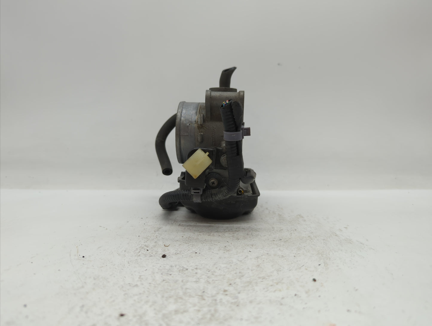 2013-2017 Honda Accord Throttle Body P/N:GMF4A Fits Fits 2013 2014 2015 2016 2017 2018 OEM Used Auto Parts - Oemusedautopart