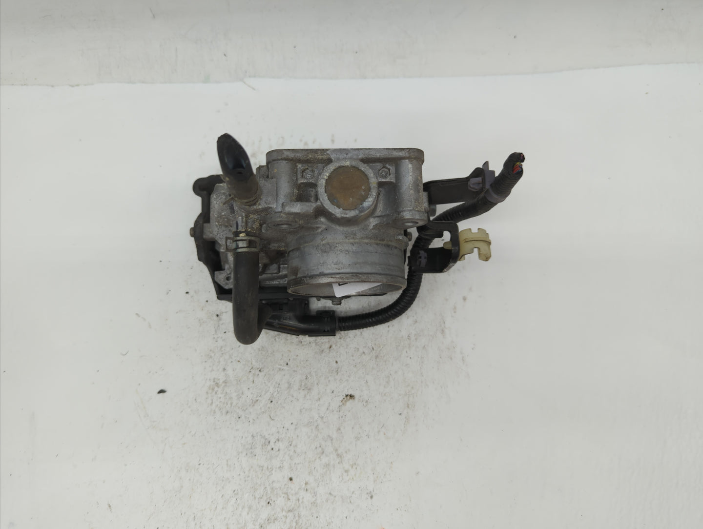 2013-2017 Honda Accord Throttle Body P/N:GMF4A Fits Fits 2013 2014 2015 2016 2017 2018 OEM Used Auto Parts - Oemusedautopart