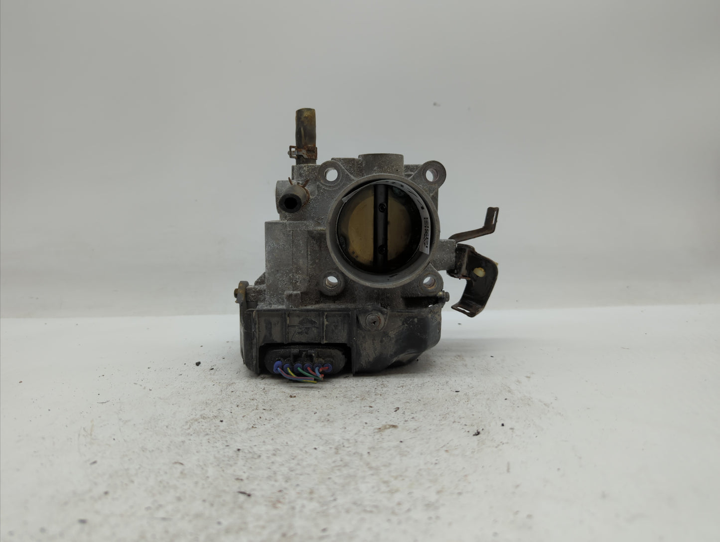 2013-2017 Honda Accord Throttle Body P/N:GMF4A Fits Fits 2013 2014 2015 2016 2017 2018 OEM Used Auto Parts - Oemusedautopart