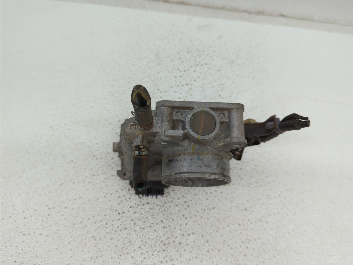 2013-2017 Honda Accord Throttle Body P/N:GMF4A Fits Fits 2013 2014 2015 2016 2017 2018 OEM Used Auto Parts - Oemusedautopart