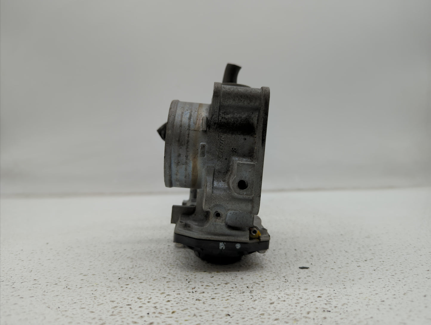 2013-2017 Honda Accord Throttle Body P/N:GMF4A Fits Fits 2013 2014 2015 2016 2017 2018 OEM Used Auto Parts - Oemusedautopart