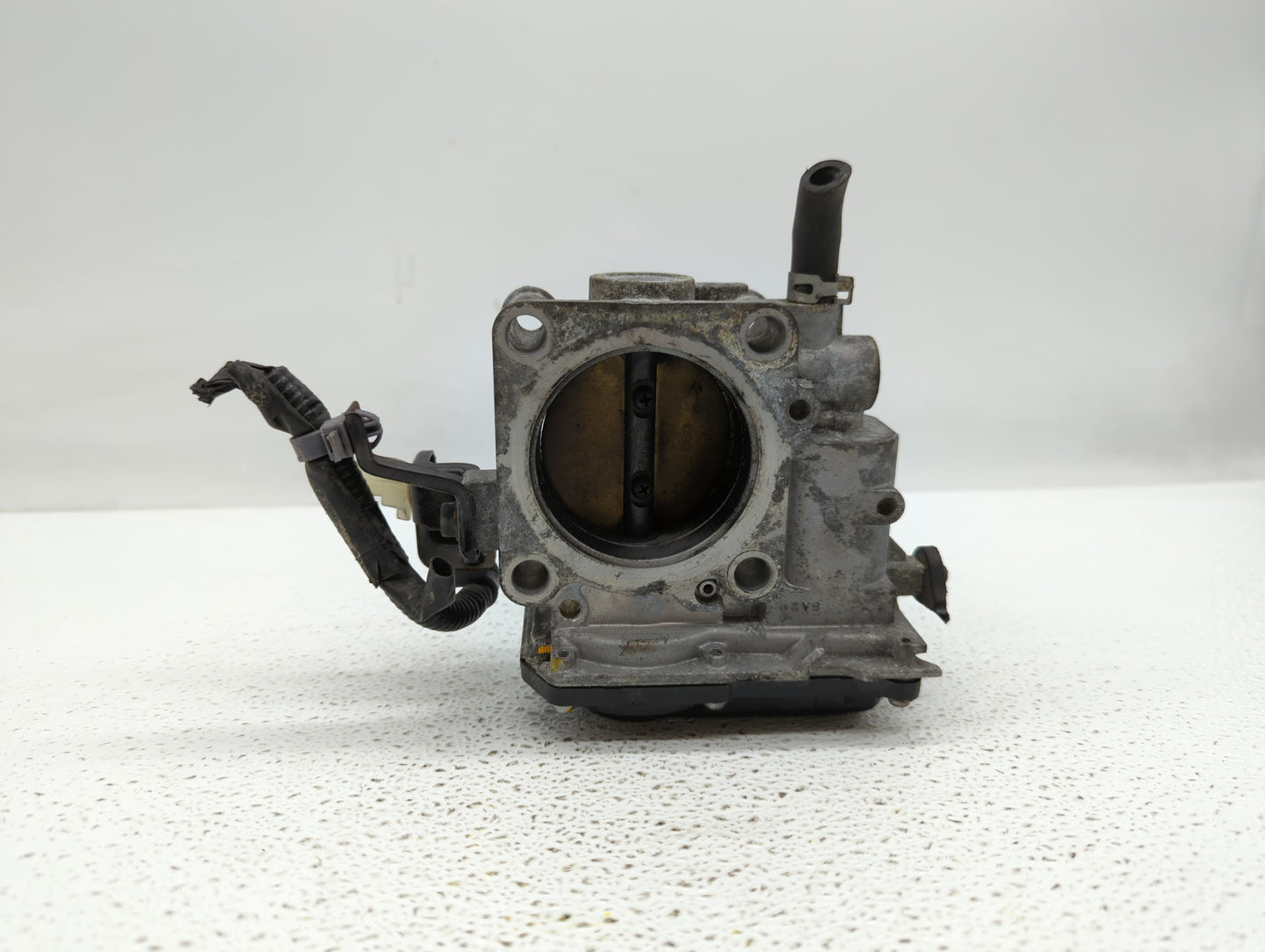 2013-2017 Honda Accord Throttle Body P/N:GMF4A Fits Fits 2013 2014 2015 2016 2017 2018 OEM Used Auto Parts - Oemusedautopart