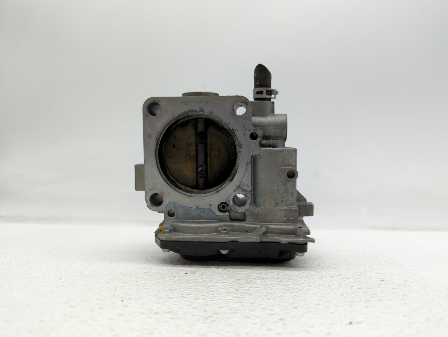2013-2017 Honda Accord Throttle Body P/N:198504 1430 11S17, GMF4A Fits Fits 2013 2014 2015 2016 2017 2018 OEM Used Auto Part