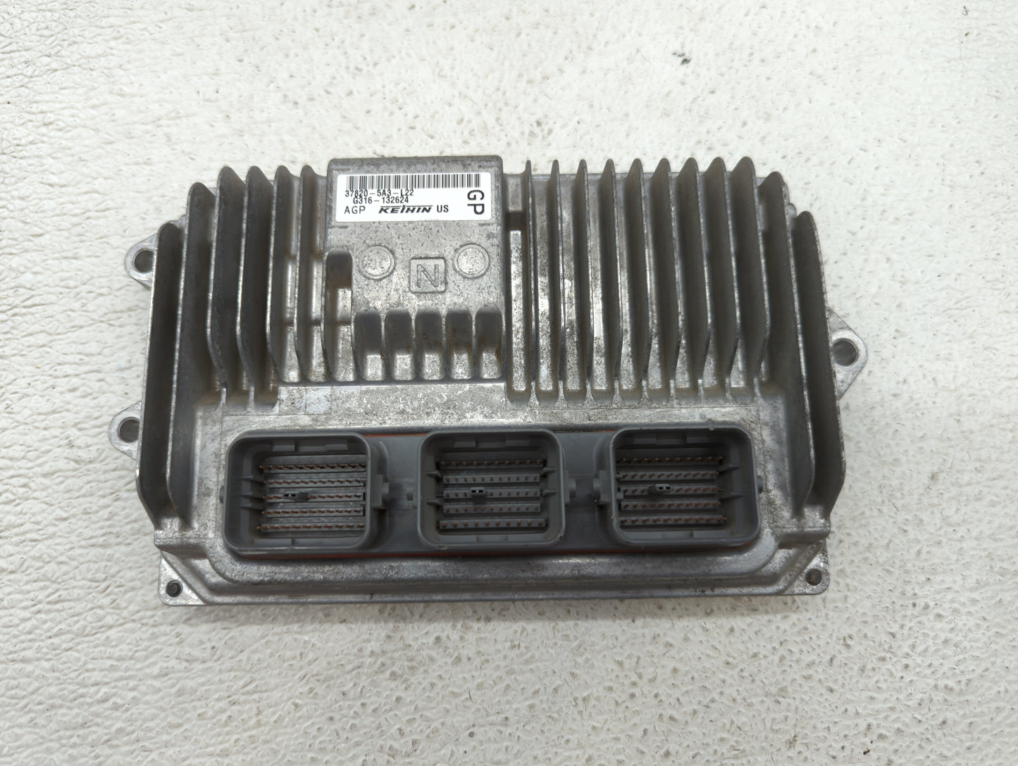 2014 Honda Accord PCM Engine Control Computer ECU ECM PCU OEM P/N:37820-5A3-L21 37820-5A3-L22 Fits OEM Used Auto Parts - Oem