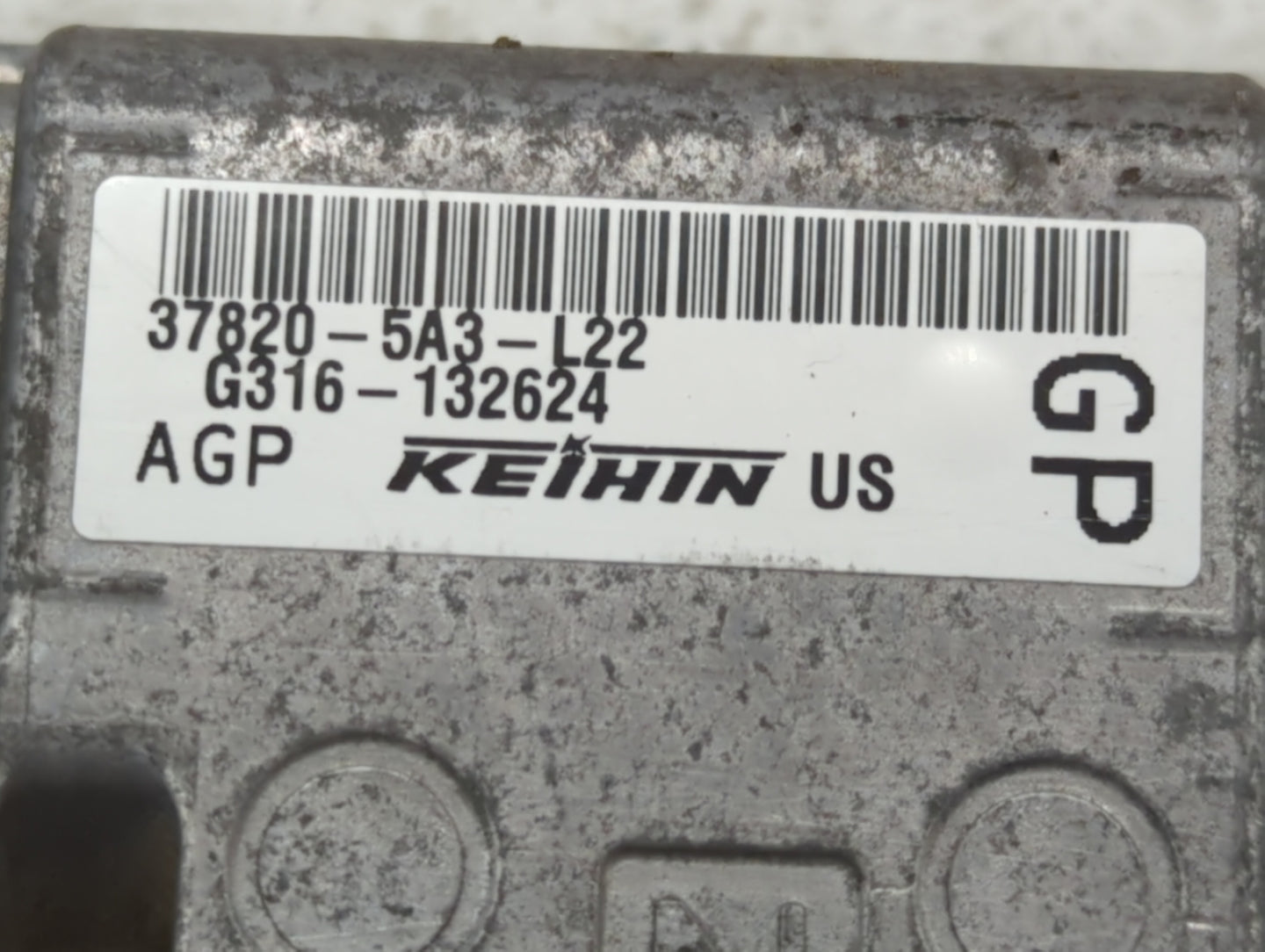 2014 Honda Accord PCM Engine Control Computer ECU ECM PCU OEM P/N:37820-5A3-L21 37820-5A3-L22 Fits OEM Used Auto Parts - Oem