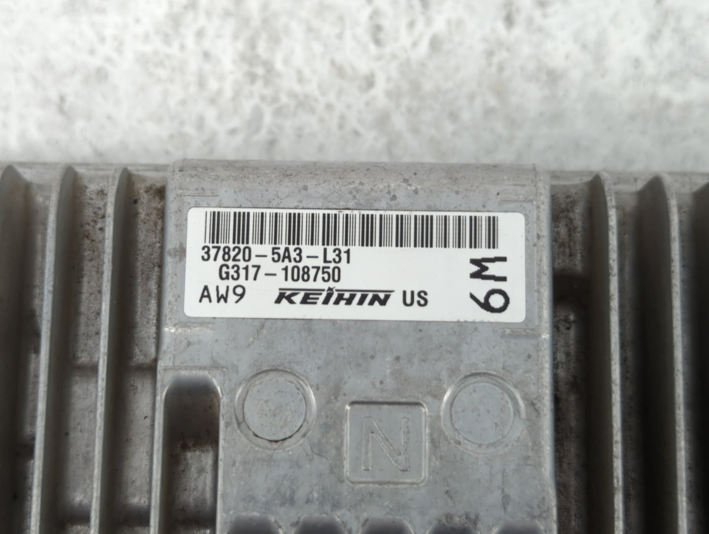 2014 Honda Accord PCM Engine Control Computer ECU ECM PCU OEM P/N:37820-5A3-L31 37820-5A3-L32 Fits OEM Used Auto Parts - Oem