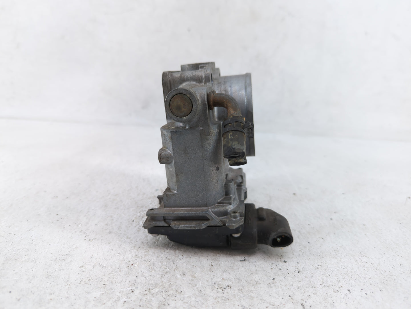 2013-2017 Honda Accord Throttle Body P/N:GMF5A Fits Fits 2013 2014 2015 2016 2017 OEM Used Auto Parts - Oemusedautoparts1.co