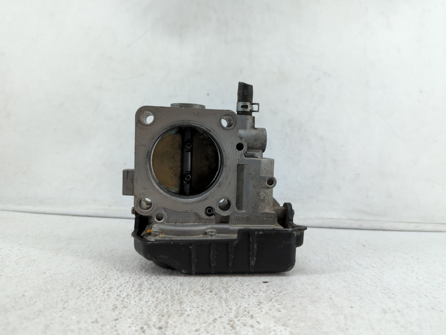 2013-2017 Honda Accord Throttle Body P/N:GMF4A Fits Fits 2013 2014 2015 2016 2017 2018 OEM Used Auto Parts - Oemusedautopart