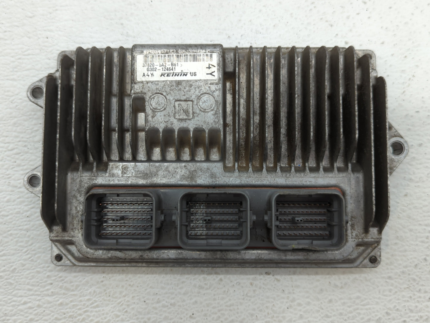 2014 Honda Accord PCM Engine Control Computer ECU ECM PCU OEM P/N:37820-5A2-G61 37820-5A2-B62, 37820-5A2-B61 Fits OEM Used A