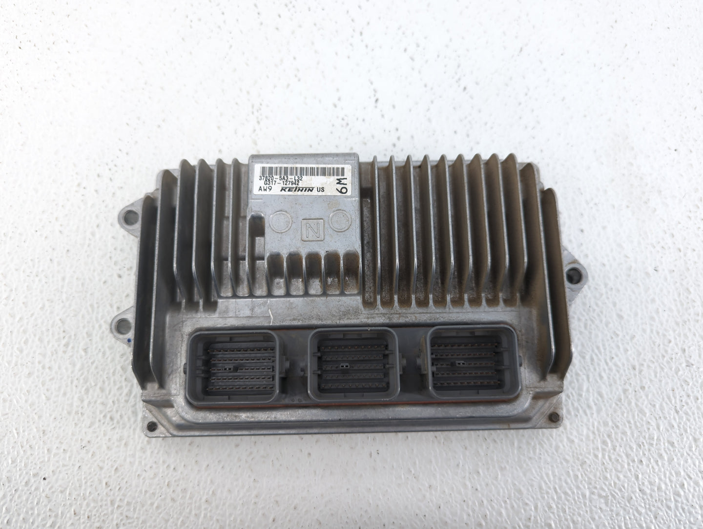 2014 Honda Accord PCM Engine Control Computer ECU ECM PCU OEM P/N:37820-5A3-L31 37820-5A3-L32 Fits OEM Used Auto Parts - Oem