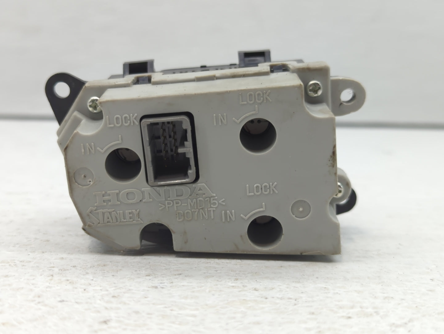 2013-2015 Honda Accord Climate Control Module Temperature AC/Heater Replacement P/N:79630STK A411M1 Fits Fits 2013 2014 2015