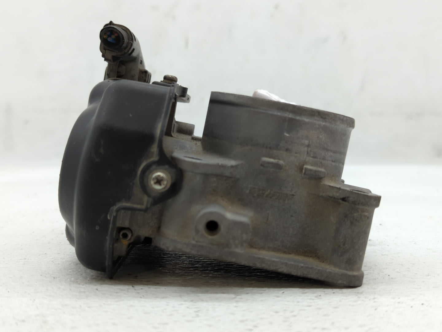 2013-2017 Honda Accord Throttle Body P/N:GMF4A M40702 Fits Fits 2013 2014 2015 2016 2017 2018 2019 2020 2021 2022 OEM Used A