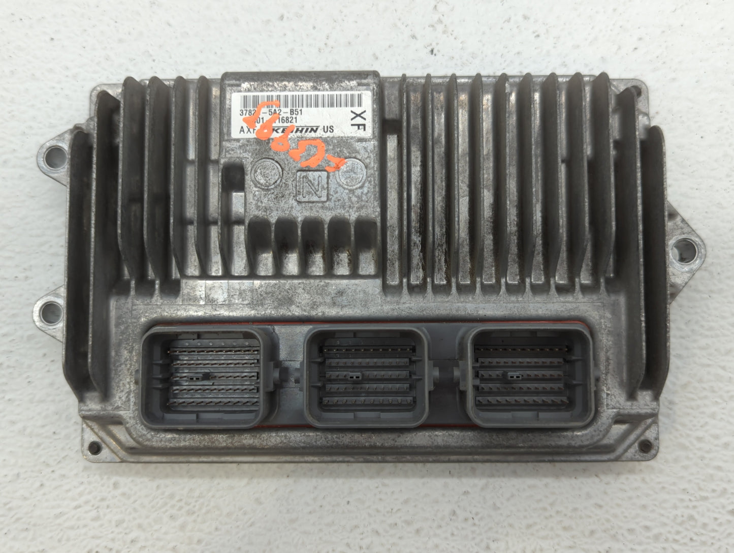 2014 Honda Accord PCM Engine Control Computer ECU ECM PCU OEM P/N:37820-5A2-B51 37820-5A3-L12 Fits OEM Used Auto Parts - Oem