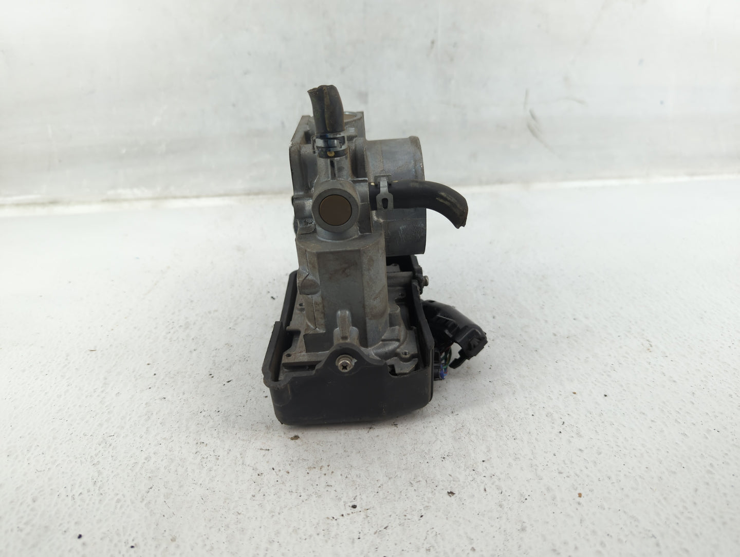 2013-2017 Honda Accord Throttle Body P/N:U38493153436 Fits Fits 2013 2014 2015 2016 2017 2018 2019 2020 2021 2022 OEM Used A