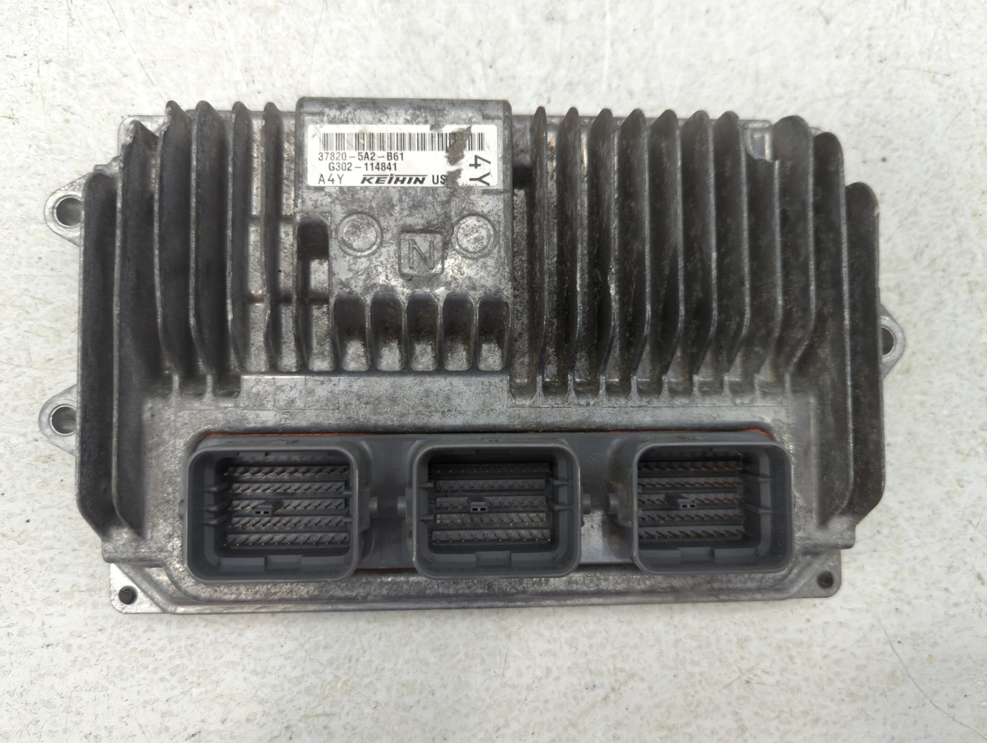 2014 Honda Accord PCM Engine Control Computer ECU ECM PCU OEM P/N:37820-5A2-G61 37820-5A2-B62, 37820-5A2-B61 Fits OEM Used A