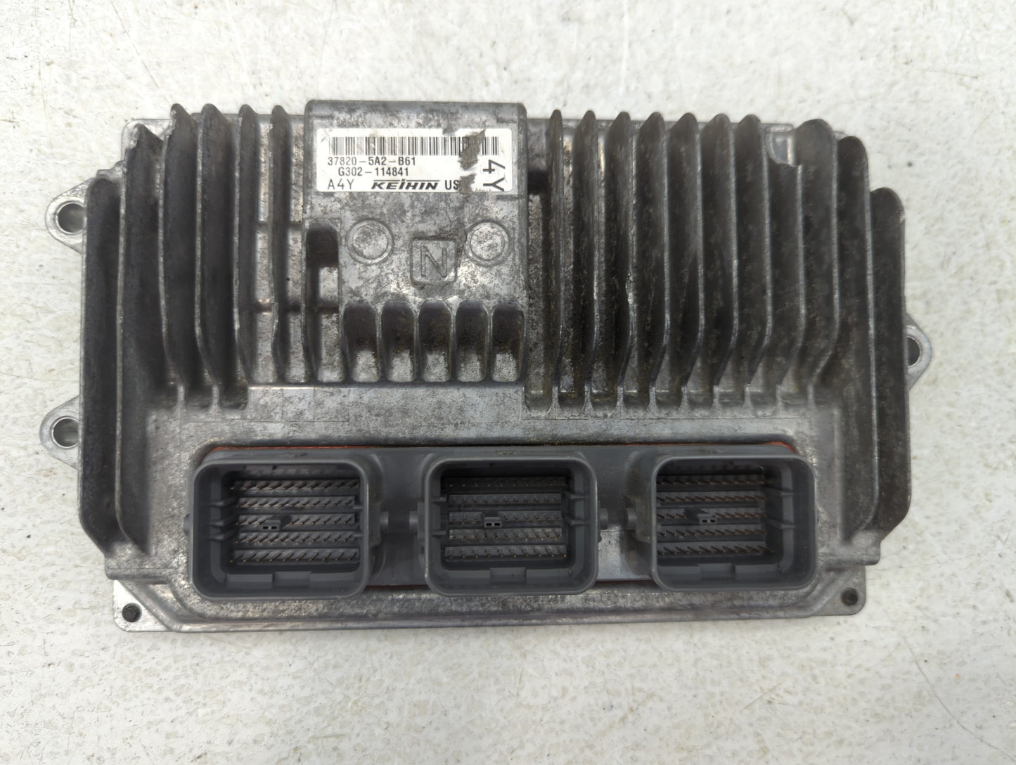 2014 Honda Accord PCM Engine Control Computer ECU ECM PCU OEM P/N:37820-5A2-G61 37820-5A2-B62, 37820-5A2-B61 Fits OEM Used A