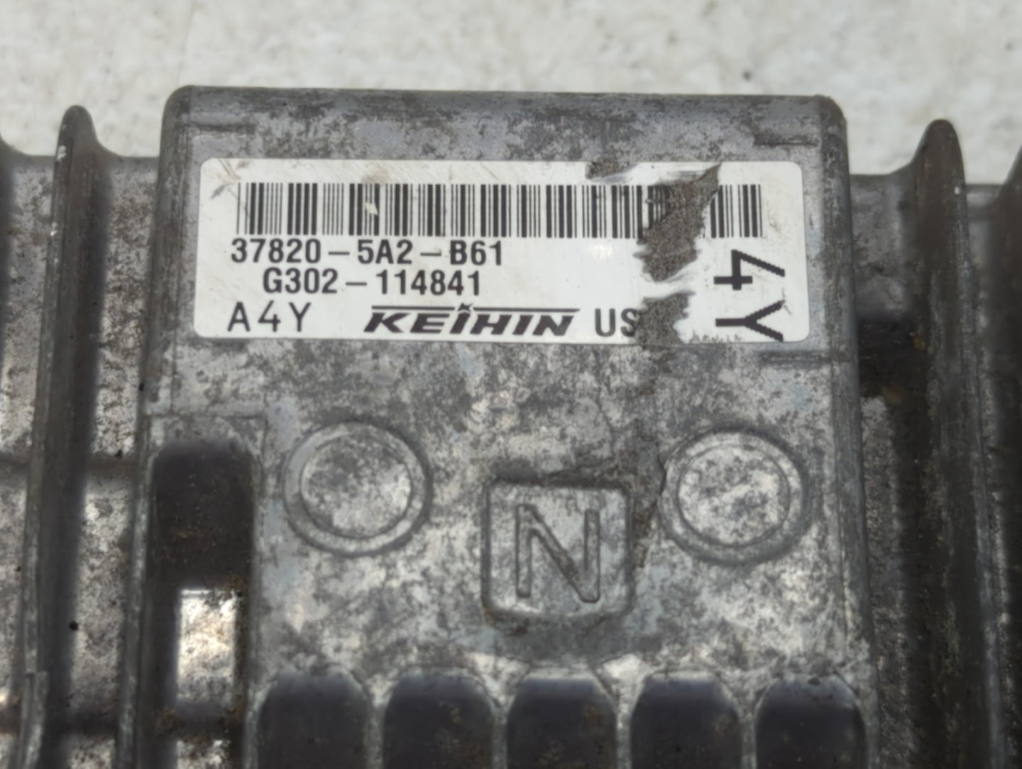 2014 Honda Accord PCM Engine Control Computer ECU ECM PCU OEM P/N:37820-5A2-G61 37820-5A2-B62, 37820-5A2-B61 Fits OEM Used A