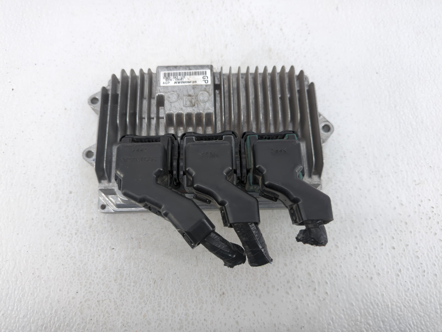 2014 Honda Accord PCM Engine Control Computer ECU ECM PCU OEM P/N:37820-5A3-L21 37820-5A3-L22 Fits OEM Used Auto Parts - Oem