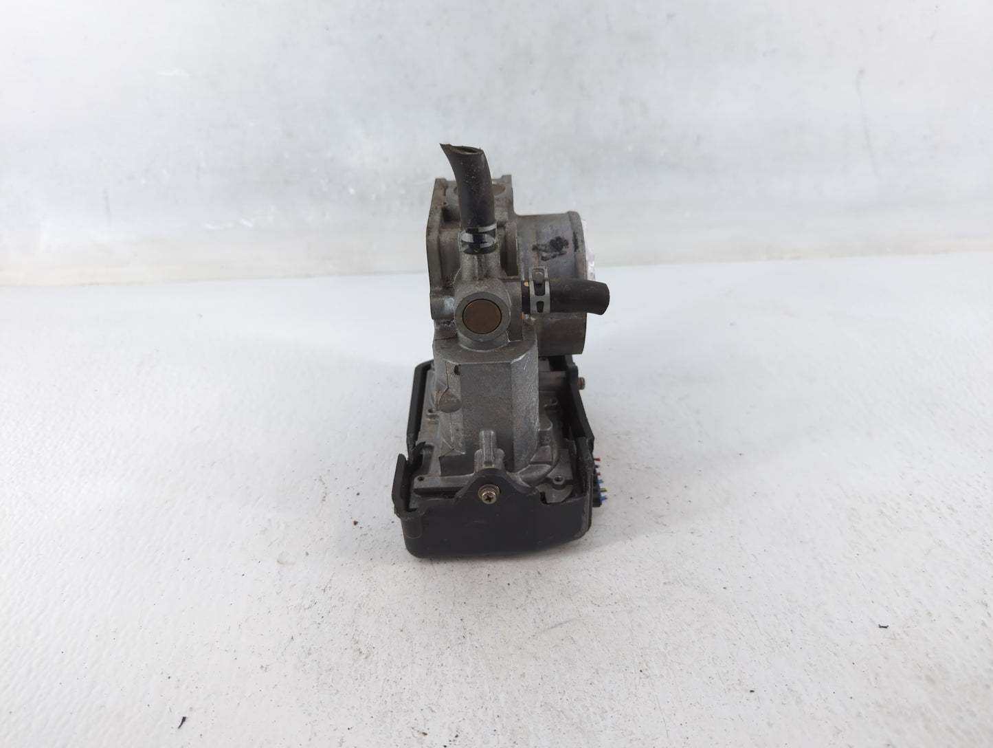2013-2017 Honda Accord Throttle Body P/N:U38493169410 Fits Fits 2013 2014 2015 2016 2017 2018 2019 2020 2021 2022 OEM Used A